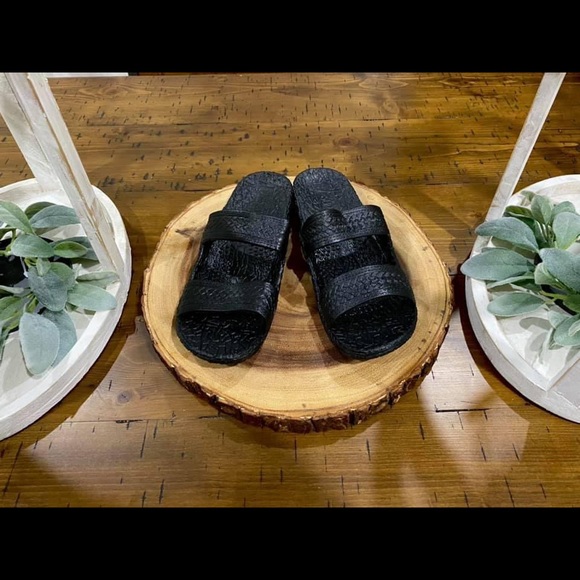 Sandals - Picture 4 of 6